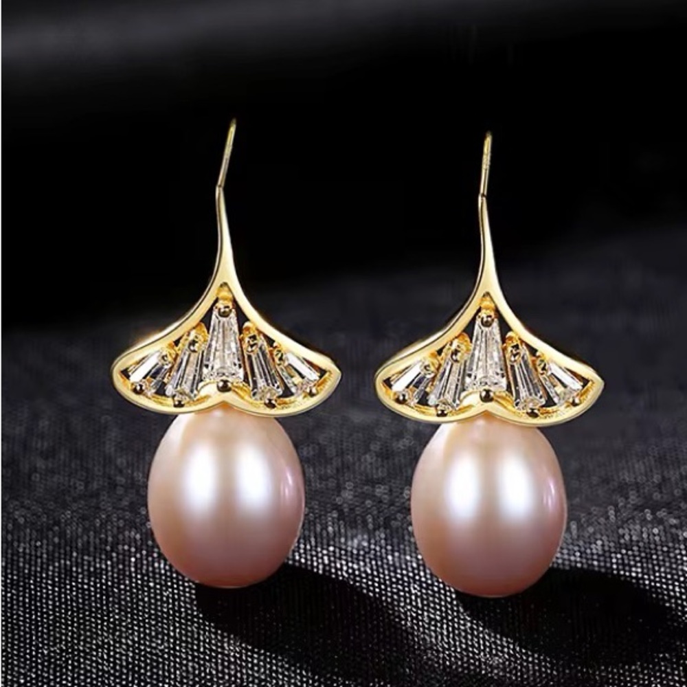 •Dainty Pearl Mushroom Umbrella S925 Silver Stud Earrings- Ginkgo Leaf Accent CZ